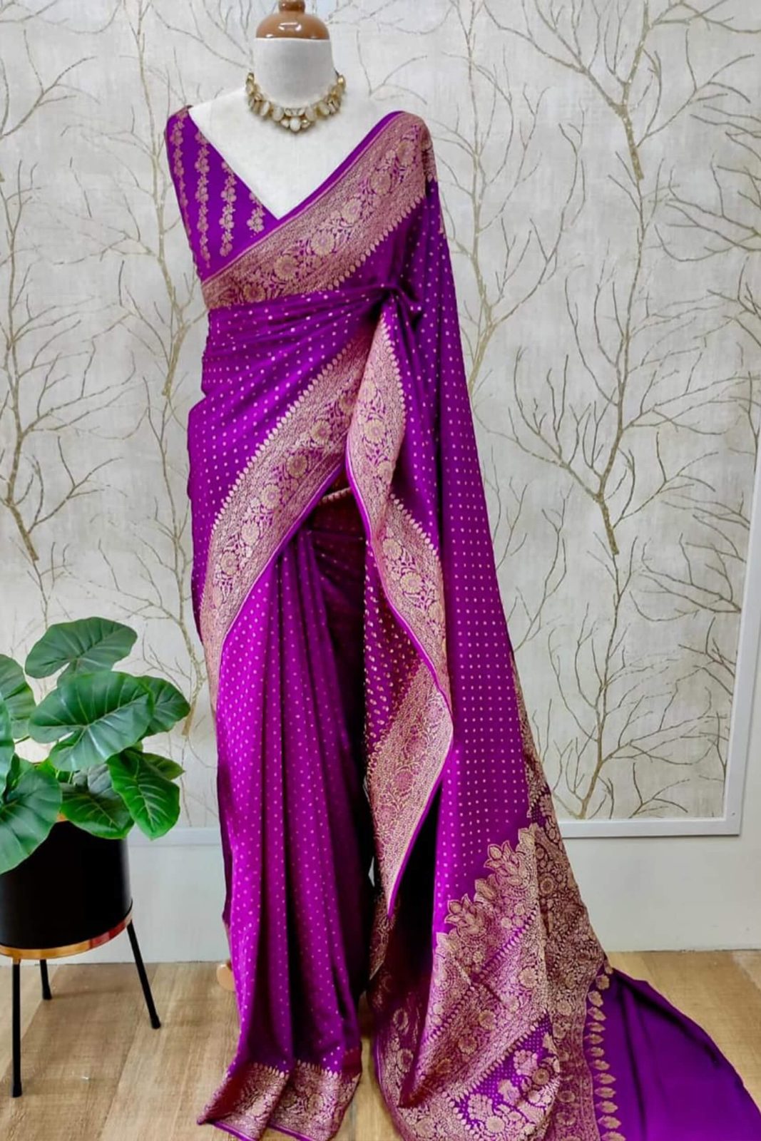 Pure Khadi Crepe Georgette Silk Saree - Magenta image