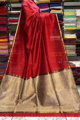 Maheshwari Handwoven Ghicha Pallu Saree - Red image