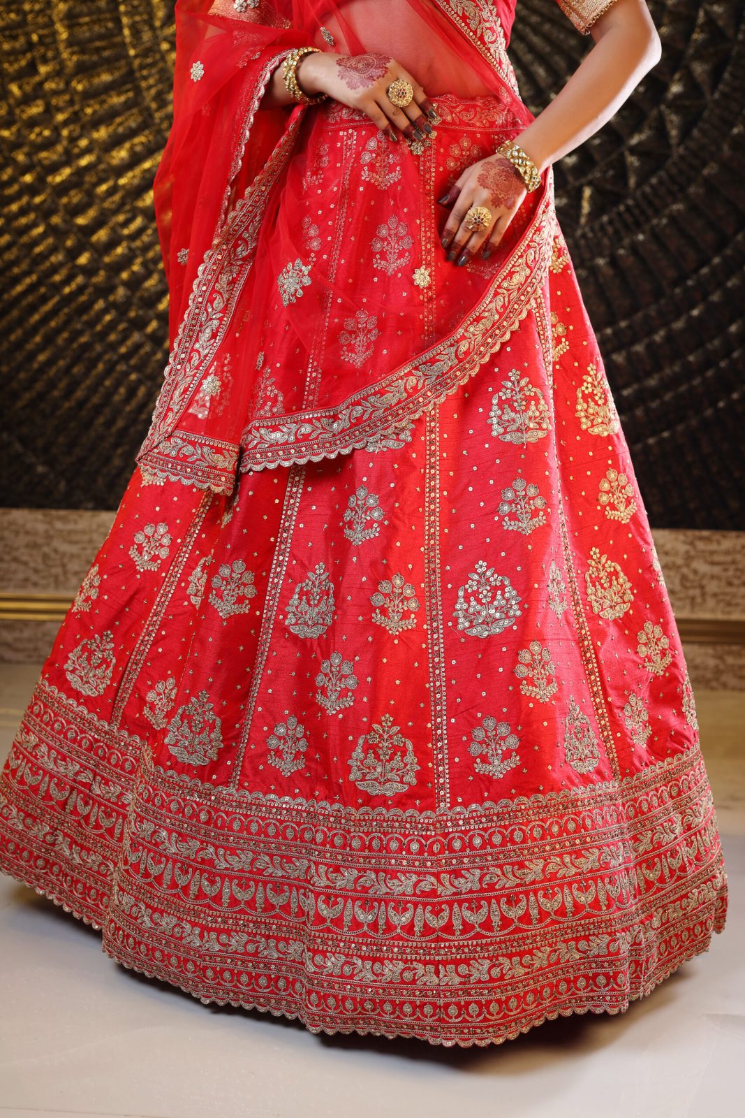 Crimson Red Raw Silk Lehenga image 2